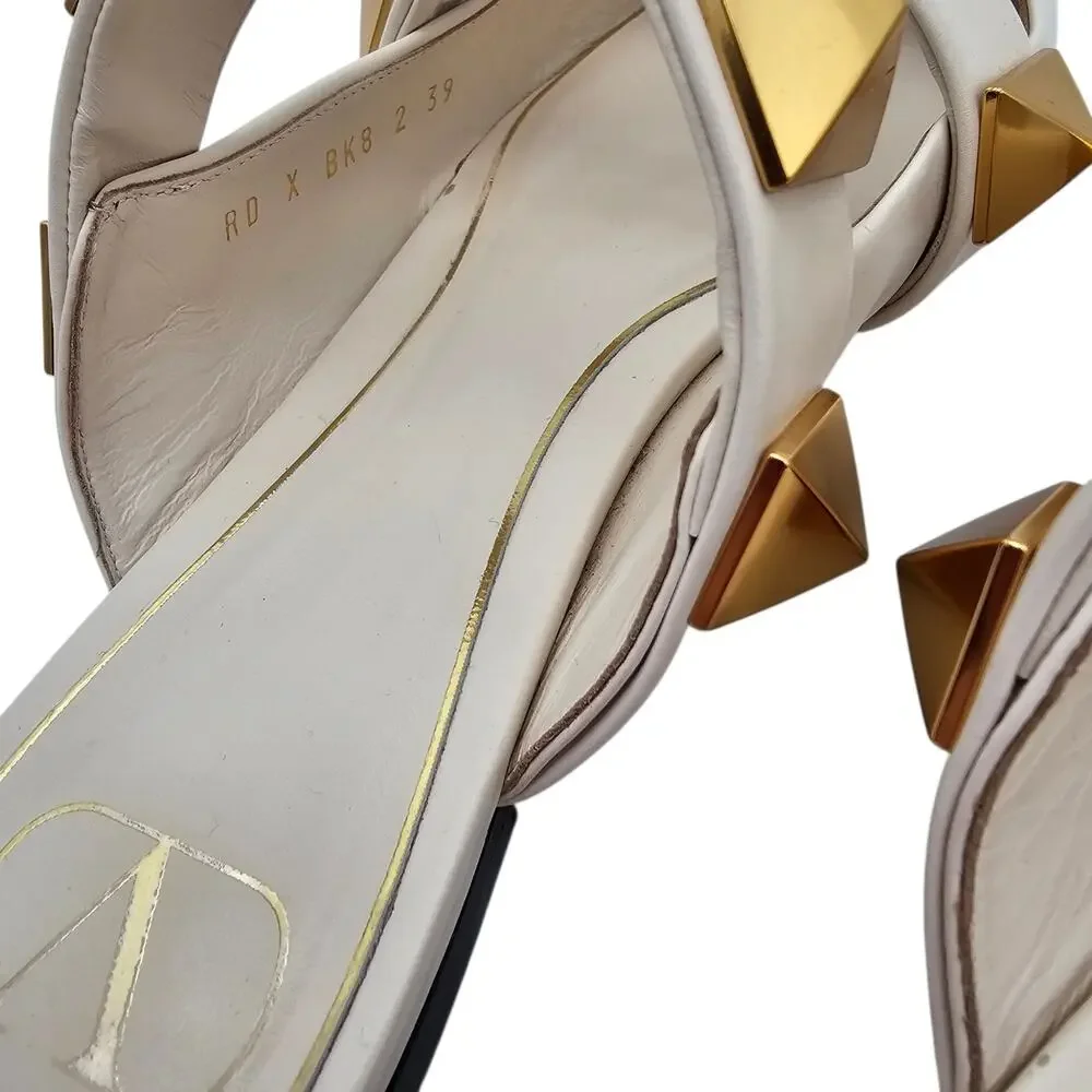 Valentino Garavani Roman Stud Flat Cage Mule Slide White Leather Gold Size 39 9